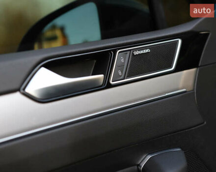 Серый Фольксваген Пассат, объемом двигателя 1.97 л и пробегом 65 тыс. км за 31900 $, фото 93 на Automoto.ua