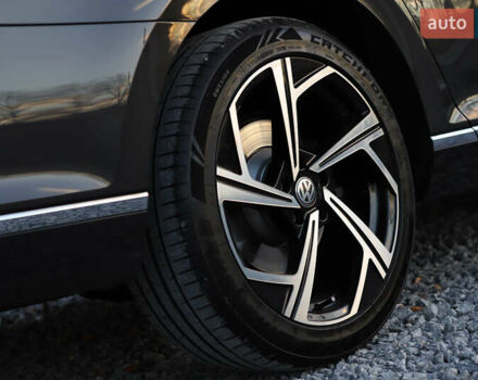 Серый Фольксваген Пассат, объемом двигателя 1.97 л и пробегом 65 тыс. км за 31900 $, фото 32 на Automoto.ua