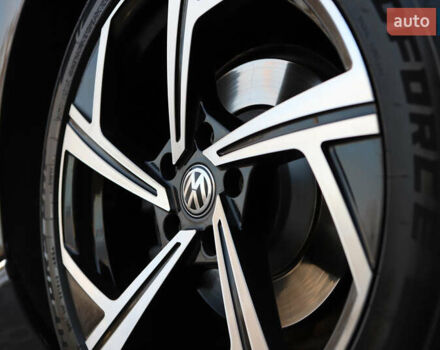 Серый Фольксваген Пассат, объемом двигателя 1.97 л и пробегом 65 тыс. км за 31900 $, фото 46 на Automoto.ua