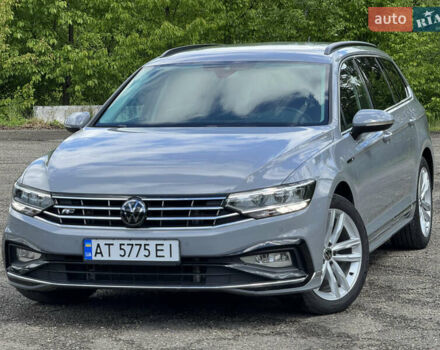 Серый Фольксваген Пассат, объемом двигателя 1.97 л и пробегом 30 тыс. км за 32999 $, фото 4 на Automoto.ua