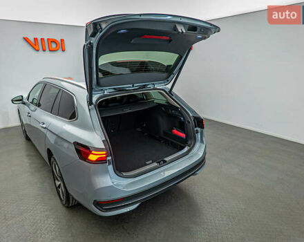 Серый Фольксваген Пассат, объемом двигателя 1.5 л и пробегом 1 тыс. км за 42691 $, фото 6 на Automoto.ua