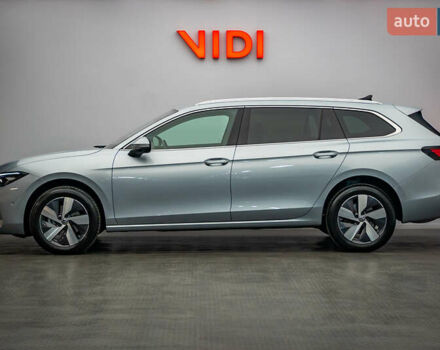 Серый Фольксваген Пассат, объемом двигателя 1.5 л и пробегом 1 тыс. км за 42691 $, фото 2 на Automoto.ua