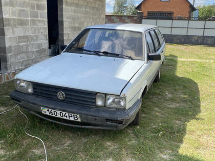 Фольксваген Пассат 1986 в Сарнах на Automoto.ua Серый Фольксваген Пассат, объемом двигателя 0 л и пробегом 220 тыс. км за 1250 $, фото 1 на Automoto.ua