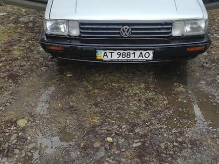 Фольксваген Пассат 1988 в Снятине на Automoto.ua Серый Фольксваген Пассат, объемом двигателя 0 л и пробегом 200 тыс. км за 1000 $, фото 1 на Automoto.ua