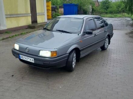 Фольксваген Пассат 1988 у Казатине на Automoto.ua Сірий Фольксваген Пассат, об'ємом двигуна 1.6 л та пробігом 260 тис. км за 2800 $, фото 1 на Automoto.ua