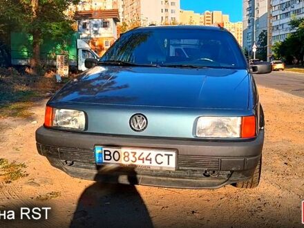 Сірий Фольксваген Пассат, об'ємом двигуна 1.8 л та пробігом 327 тис. км за 2800 $, фото 1 на Automoto.ua