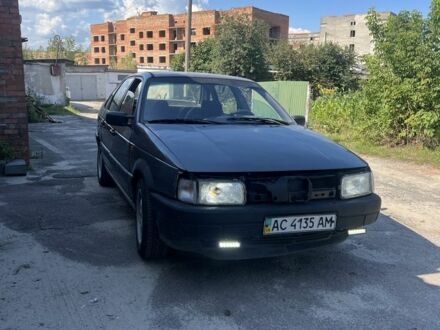 Фольксваген Пассат 1988 в Костополе на Automoto.ua Серый Фольксваген Пассат, объемом двигателя 1.6 л и пробегом 312 тыс. км за 950 $, фото 1 на Automoto.ua