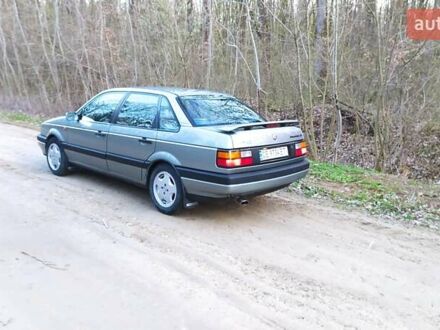 Фольксваген Пассат 1989 в Новоднестровск на Automoto.ua Серый Фольксваген Пассат, объемом двигателя 1.8 л и пробегом 350 тыс. км за 2800 $, фото 1 на Automoto.ua