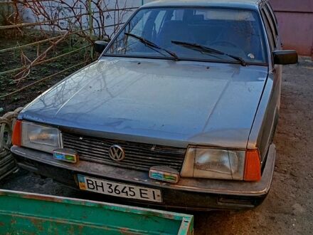 Фольксваген Пассат 1989 в Балаклее на Automoto.ua Серый Фольксваген Пассат, объемом двигателя 16 л и пробегом 250 тыс. км за 1000 $, фото 1 на Automoto.ua