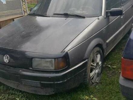 Серый Фольксваген Пассат, объемом двигателя 0 л и пробегом 250 тыс. км за 650 $, фото 1 на Automoto.ua