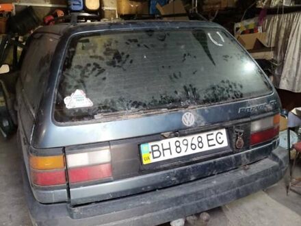 Сірий Фольксваген Пассат, об'ємом двигуна 1.8 л та пробігом 400 тис. км за 600 $, фото 1 на Automoto.ua