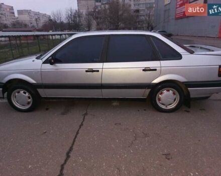 Серый Фольксваген Пассат, объемом двигателя 1.78 л и пробегом 240 тыс. км за 1800 $, фото 1 на Automoto.ua