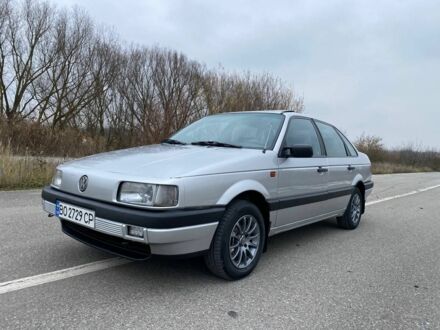 Серый Фольксваген Пассат, объемом двигателя 1.8 л и пробегом 415 тыс. км за 2650 $, фото 1 на Automoto.ua