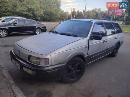 Фольксваген Пассат 1990 в Белой Церкве на Automoto.ua Серый Фольксваген Пассат, объемом двигателя 1.8 л и пробегом 240 тыс. км за 2000 $, фото 1 на Automoto.ua