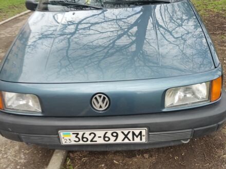 Фольксваген Пассат 1990 в Каменце-Подольском на Automoto.ua Серый Фольксваген Пассат, объемом двигателя 1.8 л и пробегом 160 тыс. км за 2400 $, фото 1 на Automoto.ua