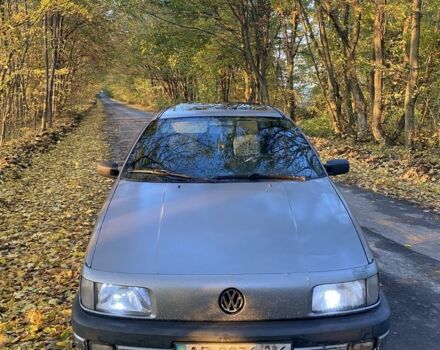 Серый Фольксваген Пассат, объемом двигателя 1.8 л и пробегом 320 тыс. км за 899 $, фото 1 на Automoto.ua