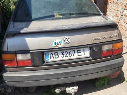 Серый Фольксваген Пассат, объемом двигателя 1.8 л и пробегом 220 тыс. км за 600 $, фото 1 на Automoto.ua