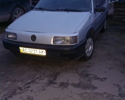 Серый Фольксваген Пассат, объемом двигателя 1.6 л и пробегом 300 тыс. км за 1300 $, фото 1 на Automoto.ua