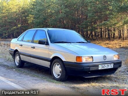 Фольксваген Пассат 1992 в Харькове на Automoto.ua Серый Фольксваген Пассат, объемом двигателя 18 л и пробегом 266 тыс. км за 2950 $, фото 1 на Automoto.ua