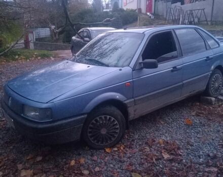 Серый Фольксваген Пассат, объемом двигателя 1 л и пробегом 400 тыс. км за 1250 $, фото 1 на Automoto.ua