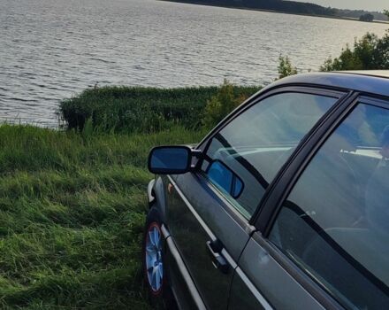 Серый Фольксваген Пассат, объемом двигателя 1.8 л и пробегом 377 тыс. км за 1450 $, фото 1 на Automoto.ua