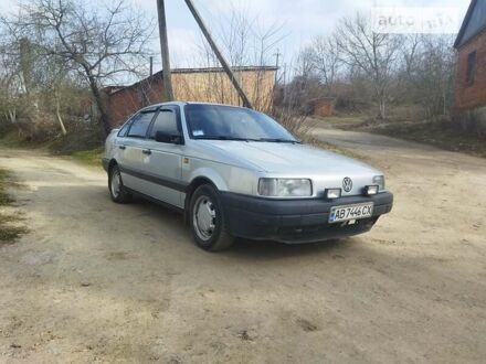 Фольксваген Пассат 1993 у Жмеренке на Automoto.ua Сірий Фольксваген Пассат, об'ємом двигуна 1.8 л та пробігом 475 тис. км за 2999 $, фото 1 на Automoto.ua