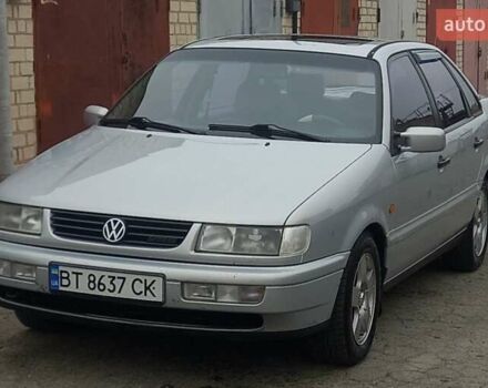 Серый Фольксваген Пассат, объемом двигателя 2.8 л и пробегом 352 тыс. км за 3350 $, фото 1 на Automoto.ua