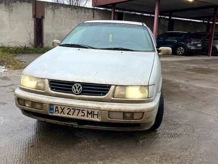 Сірий Фольксваген Пассат, об'ємом двигуна 2 л та пробігом 455 тис. км за 1650 $, фото 1 на Automoto.ua