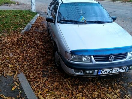 Серый Фольксваген Пассат, объемом двигателя 1.9 л и пробегом 270 тыс. км за 2000 $, фото 1 на Automoto.ua