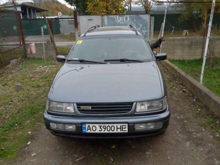 Серый Фольксваген Пассат, объемом двигателя 1.6 л и пробегом 400 тыс. км за 3000 $, фото 1 на Automoto.ua