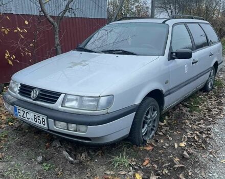 Серый Фольксваген Пассат, объемом двигателя 2 л и пробегом 430 тыс. км за 1000 $, фото 1 на Automoto.ua