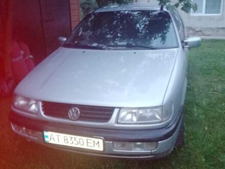 Фольксваген Пассат 1996 у Тысменице на Automoto.ua Сірий Фольксваген Пассат, об'ємом двигуна 2 л та пробігом 280 тис. км за 2450 $, фото 1 на Automoto.ua