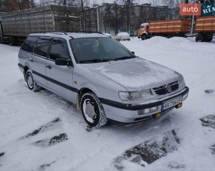 Серый Фольксваген Пассат, объемом двигателя 1.58 л и пробегом 343 тыс. км за 2500 $, фото 1 на Automoto.ua