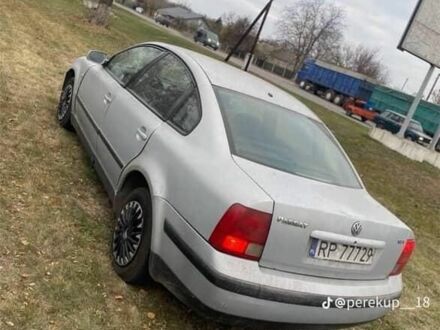 Фольксваген Пассат 1996 в Петропавловке на Automoto.ua Серый Фольксваген Пассат, объемом двигателя 0 л и пробегом 150 тыс. км за 1788 $, фото 1 на Automoto.ua