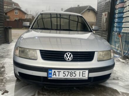 Сірий Фольксваген Пассат, об'ємом двигуна 1.6 л та пробігом 300 тис. км за 3999 $, фото 1 на Automoto.ua