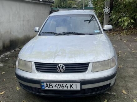 Фольксваген Пассат 1997 в Хмельнике на Automoto.ua Серый Фольксваген Пассат, объемом двигателя 1.6 л и пробегом 1 тыс. км за 2550 $, фото 1 на Automoto.ua