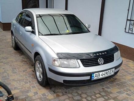 Фольксваген Пассат 1997 в Броварах на Automoto.ua Серый Фольксваген Пассат, объемом двигателя 1.6 л и пробегом 350 тыс. км за 3300 $, фото 1 на Automoto.ua