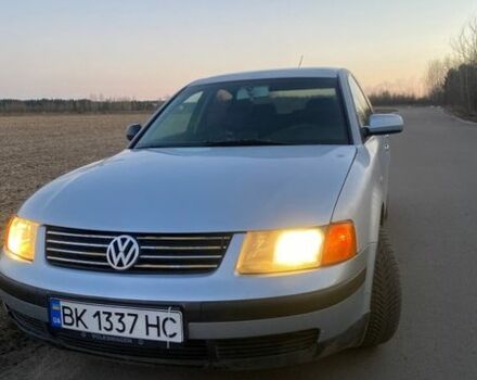 Серый Фольксваген Пассат, объемом двигателя 1.78 л и пробегом 547 тыс. км за 2550 $, фото 1 на Automoto.ua