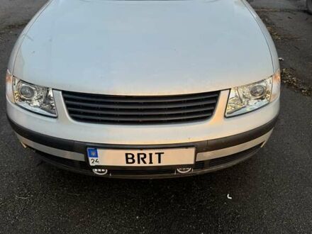 Серый Фольксваген Пассат, объемом двигателя 1.78 л и пробегом 358 тыс. км за 3900 $, фото 1 на Automoto.ua