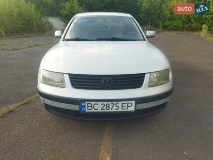 Фольксваген Пассат 1998 у Дрогобичі на Automoto.ua Сірий Фольксваген Пассат, об'ємом двигуна 1.6 л та пробігом 363 тис. км за 3000 $, фото 1 на Automoto.ua