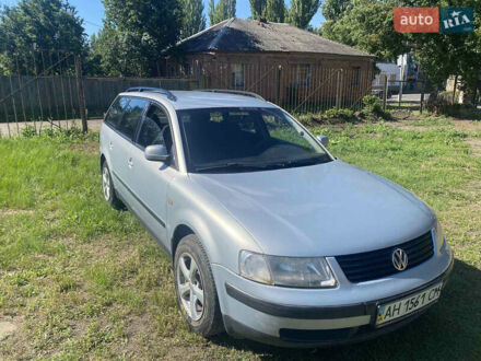 Фольксваген Пассат 1998 у Славянске на Automoto.ua Сірий Фольксваген Пассат, об'ємом двигуна 1.8 л та пробігом 402 тис. км за 4000 $, фото 1 на Automoto.ua