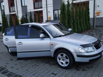 Серый Фольксваген Пассат, объемом двигателя 1.8 л и пробегом 365 тыс. км за 2650 $, фото 1 на Automoto.ua