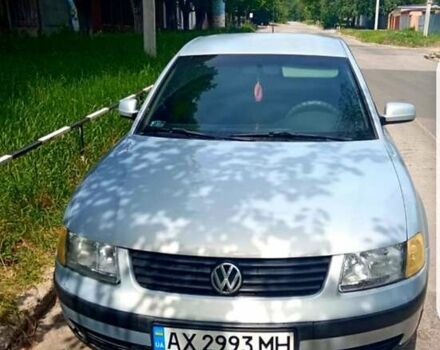 Сірий Фольксваген Пассат, об'ємом двигуна 1.6 л та пробігом 263 тис. км за 3000 $, фото 1 на Automoto.ua