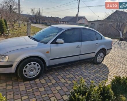 Серый Фольксваген Пассат, объемом двигателя 1.9 л и пробегом 407 тыс. км за 3250 $, фото 1 на Automoto.ua