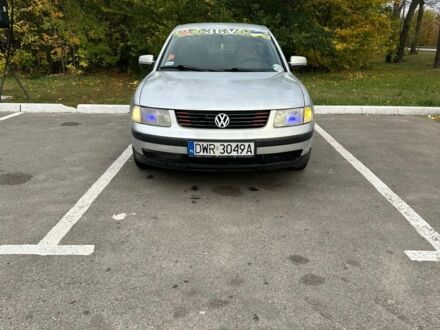 Сірий Фольксваген Пассат, об'ємом двигуна 2 л та пробігом 300 тис. км за 1800 $, фото 1 на Automoto.ua