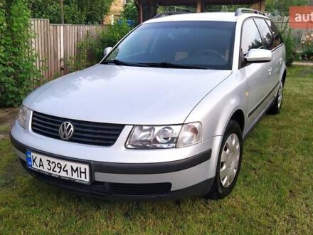 Сірий Фольксваген Пассат, об'ємом двигуна 1.6 л та пробігом 333 тис. км за 3400 $, фото 1 на Automoto.ua