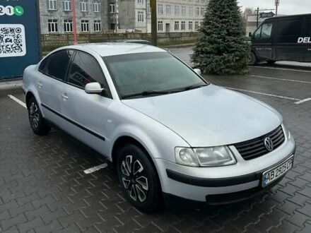 Серый Фольксваген Пассат, объемом двигателя 1.78 л и пробегом 300 тыс. км за 2600 $, фото 1 на Automoto.ua