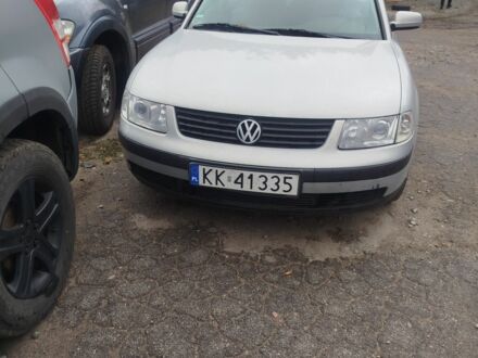 Серый Фольксваген Пассат, объемом двигателя 1.9 л и пробегом 261 тыс. км за 2800 $, фото 1 на Automoto.ua