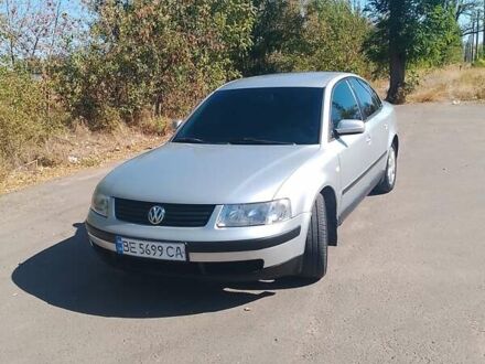 Сірий Фольксваген Пассат, об'ємом двигуна 1.6 л та пробігом 363 тис. км за 3750 $, фото 1 на Automoto.ua