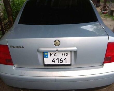 Серый Фольксваген Пассат, объемом двигателя 1.8 л и пробегом 333 тыс. км за 4200 $, фото 1 на Automoto.ua